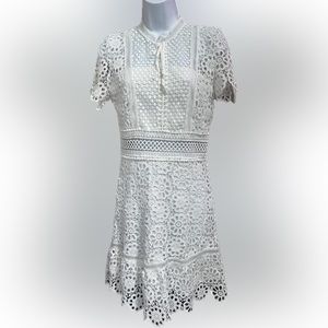 Womens AQUA Elegant Embroidery Laced Short Sleeve Sheath Dress size small.